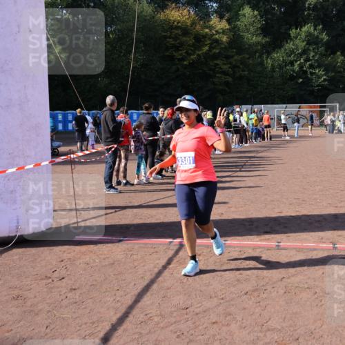 27.09.2026 - 35. Volkslauf durch das schöne Alstertal Strokosch-Dieckow http://msf.ph/oto/10584980 27.09.2026 11:48:47 Ziel 1483, 3301 meine-sportfotos.de