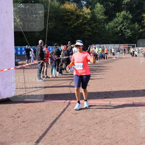27.09.2026 - 35. Volkslauf durch das schöne Alstertal Strokosch-Dieckow http://msf.ph/oto/10584985 27.09.2026 11:48:46 Ziel 1483, 3301 meine-sportfotos.de