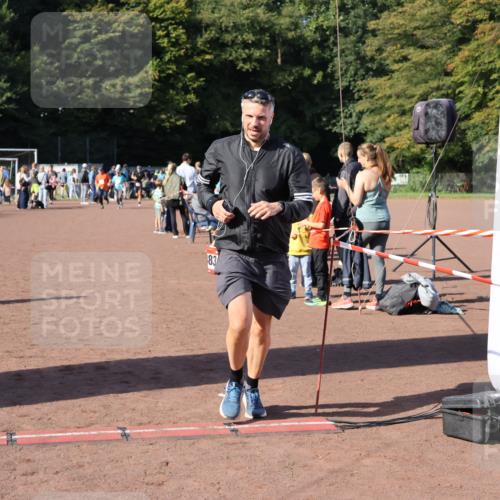 27.09.2026 - 35. Volkslauf durch das schöne Alstertal Strokosch-Dieckow http://msf.ph/oto/10584999 27.09.2026 11:48:43 Ziel 1483, 3301 meine-sportfotos.de