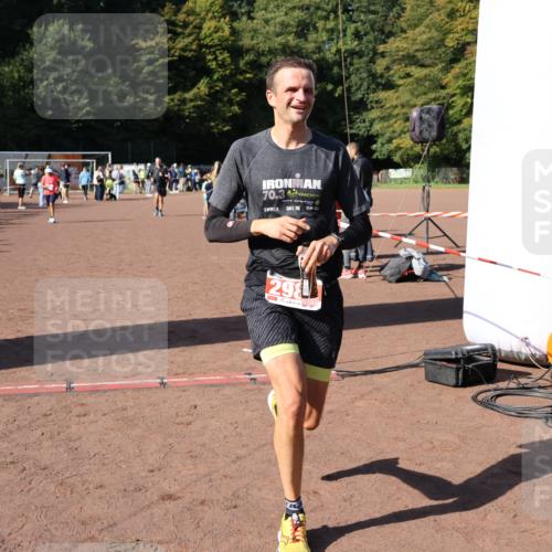 27.09.2026 - 35. Volkslauf durch das schöne Alstertal Strokosch-Dieckow http://msf.ph/oto/10585014 27.09.2026 11:48:36 Ziel 1483, 1491, 2980 meine-sportfotos.de