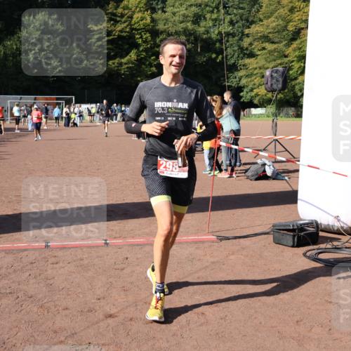 27.09.2026 - 35. Volkslauf durch das schöne Alstertal Strokosch-Dieckow http://msf.ph/oto/10585019 27.09.2026 11:48:36 Ziel 1483, 1491, 2980 meine-sportfotos.de