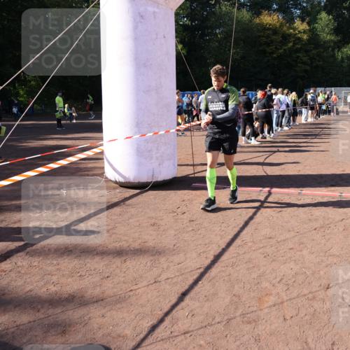 27.09.2026 - 35. Volkslauf durch das schöne Alstertal Strokosch-Dieckow http://msf.ph/oto/10585100 27.09.2026 11:48:05 Ziel 1447, 1494 meine-sportfotos.de