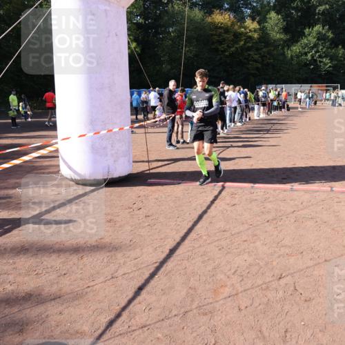 27.09.2026 - 35. Volkslauf durch das schöne Alstertal Strokosch-Dieckow http://msf.ph/oto/10585115 27.09.2026 11:48:04 Ziel 1447, 1494 meine-sportfotos.de