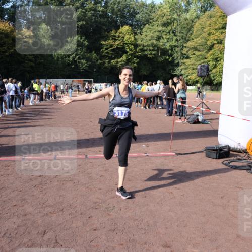 27.09.2026 - 35. Volkslauf durch das schöne Alstertal Strokosch-Dieckow http://msf.ph/oto/10585152 27.09.2026 11:49:41 Ziel 1506, 3175, 3223 meine-sportfotos.de