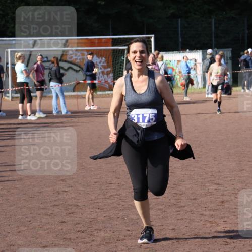27.09.2026 - 35. Volkslauf durch das schöne Alstertal Strokosch-Dieckow http://msf.ph/oto/10585167 27.09.2026 11:49:39 Ziel 1506, 3175 meine-sportfotos.de