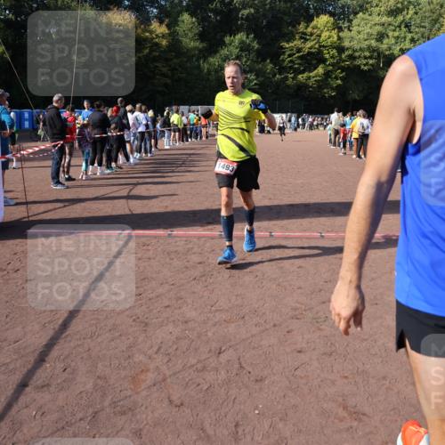 27.09.2026 - 35. Volkslauf durch das schöne Alstertal Strokosch-Dieckow http://msf.ph/oto/10585195 27.09.2026 11:49:33 Ziel 1487, 1493, 2363, 3175 meine-sportfotos.de
