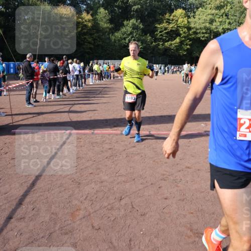 27.09.2026 - 35. Volkslauf durch das schöne Alstertal Strokosch-Dieckow http://msf.ph/oto/10585198 27.09.2026 11:49:33 Ziel 1487, 1493, 2363, 3175 meine-sportfotos.de