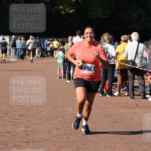 27.09.2026 - 35. Volkslauf durch das schöne Alstertal Strokosch-Dieckow http://msf.ph/oto/10585212 27.09.2026 11:47:42 Ziel 1501, 3319 meine-sportfotos.de