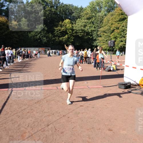 27.09.2026 - 35. Volkslauf durch das schöne Alstertal Strokosch-Dieckow http://msf.ph/oto/10585229 27.09.2026 11:47:34 Ziel 3962 meine-sportfotos.de