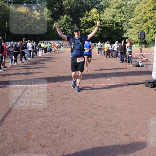27.09.2026 - 35. Volkslauf durch das schöne Alstertal Strokosch-Dieckow http://msf.ph/oto/10585239 27.09.2026 11:49:30 Ziel 1009, 1487, 1493, 2363, 3248 meine-sportfotos.de