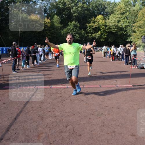 27.09.2026 - 35. Volkslauf durch das schöne Alstertal Strokosch-Dieckow http://msf.ph/oto/10585290 27.09.2026 11:49:26 Ziel 1009, 1475, 1487, 1493, 2363, 3248 meine-sportfotos.de