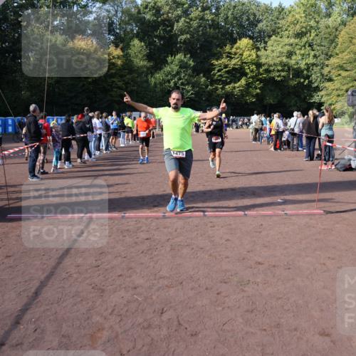 27.09.2026 - 35. Volkslauf durch das schöne Alstertal Strokosch-Dieckow http://msf.ph/oto/10585299 27.09.2026 11:49:25 Ziel 1009, 1475, 1487, 1493, 2363, 3248 meine-sportfotos.de