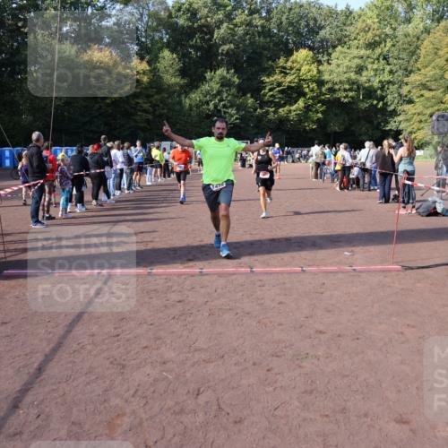 27.09.2026 - 35. Volkslauf durch das schöne Alstertal Strokosch-Dieckow http://msf.ph/oto/10585306 27.09.2026 11:49:25 Ziel 1009, 1475, 1487, 1493, 2363, 3248 meine-sportfotos.de