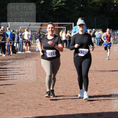 27.09.2026 - 35. Volkslauf durch das schöne Alstertal Strokosch-Dieckow http://msf.ph/oto/10585316 27.09.2026 11:47:10 Ziel 1010, 1473, 1511, 2101, 3392 meine-sportfotos.de