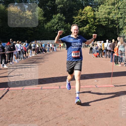 27.09.2026 - 35. Volkslauf durch das schöne Alstertal Strokosch-Dieckow http://msf.ph/oto/10585393 27.09.2026 11:46:53 Ziel 1505, 1734 meine-sportfotos.de