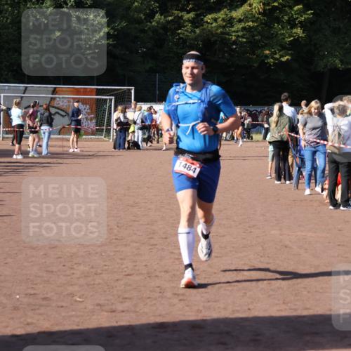 27.09.2026 - 35. Volkslauf durch das schöne Alstertal Strokosch-Dieckow http://msf.ph/oto/10585416 27.09.2026 11:49:09 Ziel 1484, 1503, 2982 meine-sportfotos.de