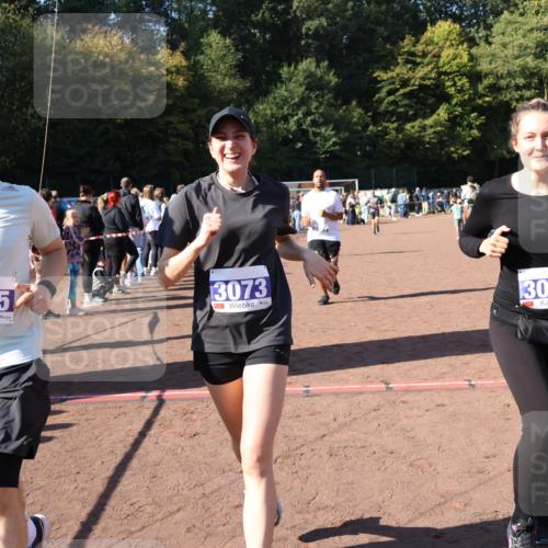 27.09.2026 - 35. Volkslauf durch das schöne Alstertal Strokosch-Dieckow http://msf.ph/oto/10585460 27.09.2026 11:46:36 Ziel 1485, 2215, 3070, 3073, 3161, 3952 meine-sportfotos.de