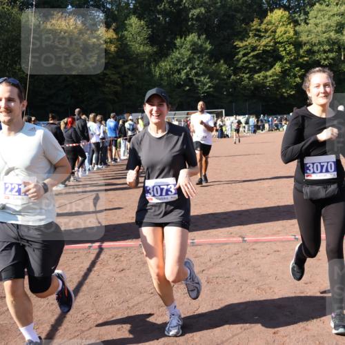 27.09.2026 - 35. Volkslauf durch das schöne Alstertal Strokosch-Dieckow http://msf.ph/oto/10585465 27.09.2026 11:46:36 Ziel 1485, 2215, 3070, 3073, 3161, 3952 meine-sportfotos.de