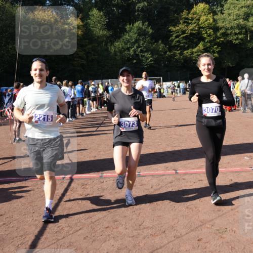 27.09.2026 - 35. Volkslauf durch das schöne Alstertal Strokosch-Dieckow http://msf.ph/oto/10585476 27.09.2026 11:46:35 Ziel 2215, 3070, 3073, 3161, 3952 meine-sportfotos.de