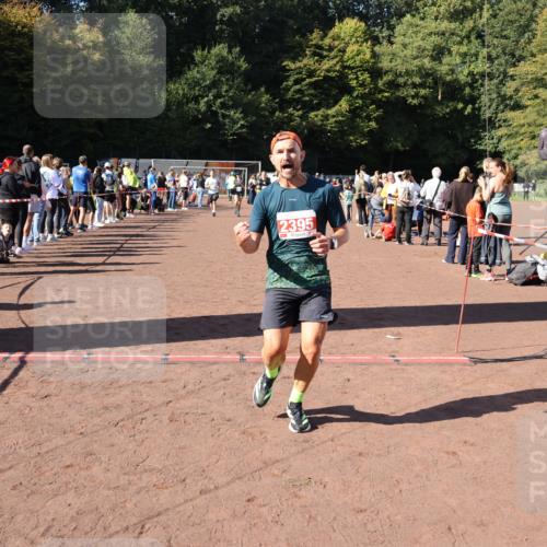 27.09.2026 - 35. Volkslauf durch das schöne Alstertal Strokosch-Dieckow http://msf.ph/oto/10585508 27.09.2026 11:46:25 Ziel 2395 meine-sportfotos.de