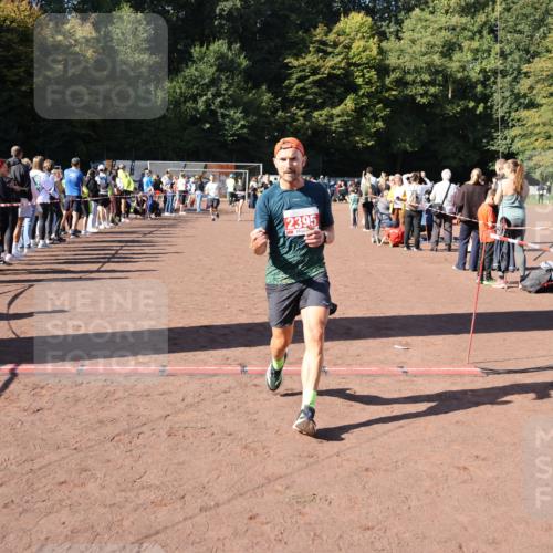 27.09.2026 - 35. Volkslauf durch das schöne Alstertal Strokosch-Dieckow http://msf.ph/oto/10585511 27.09.2026 11:46:25 Ziel 2395 meine-sportfotos.de
