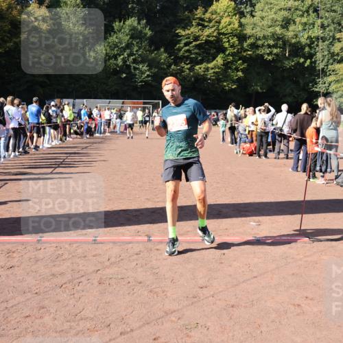 27.09.2026 - 35. Volkslauf durch das schöne Alstertal Strokosch-Dieckow http://msf.ph/oto/10585517 27.09.2026 11:46:25 Ziel 2395 meine-sportfotos.de