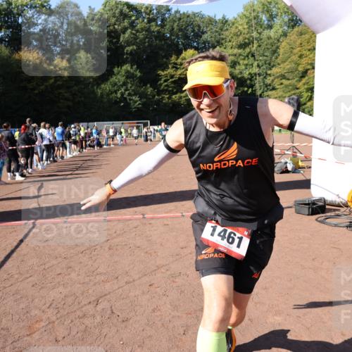 27.09.2026 - 35. Volkslauf durch das schöne Alstertal Strokosch-Dieckow http://msf.ph/oto/10585526 27.09.2026 11:46:22 Ziel 1461, 2395 meine-sportfotos.de