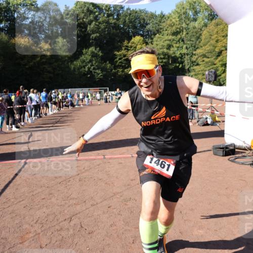 27.09.2026 - 35. Volkslauf durch das schöne Alstertal Strokosch-Dieckow http://msf.ph/oto/10585528 27.09.2026 11:46:22 Ziel 1461, 2395 meine-sportfotos.de