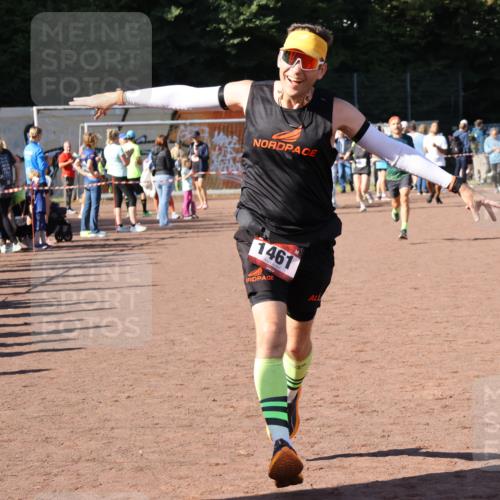 27.09.2026 - 35. Volkslauf durch das schöne Alstertal Strokosch-Dieckow http://msf.ph/oto/10585544 27.09.2026 11:46:20 Ziel 1461, 2395 meine-sportfotos.de