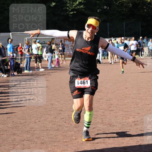 27.09.2026 - 35. Volkslauf durch das schöne Alstertal Strokosch-Dieckow http://msf.ph/oto/10585547 27.09.2026 11:46:20 Ziel 1461, 2395 meine-sportfotos.de