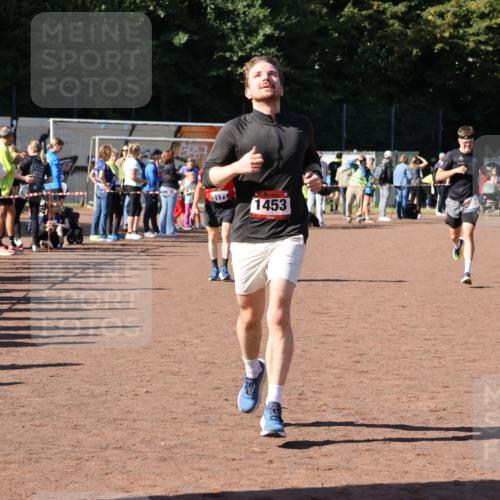 27.09.2026 - 35. Volkslauf durch das schöne Alstertal Strokosch-Dieckow http://msf.ph/oto/10585590 27.09.2026 11:45:46 Ziel 1453, 2384 meine-sportfotos.de