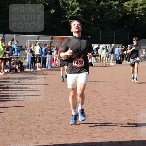 27.09.2026 - 35. Volkslauf durch das schöne Alstertal Strokosch-Dieckow http://msf.ph/oto/10585591 27.09.2026 11:45:46 Ziel 1453, 2384 meine-sportfotos.de