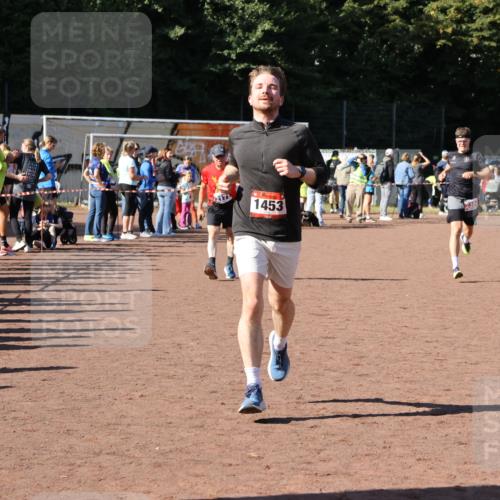 27.09.2026 - 35. Volkslauf durch das schöne Alstertal Strokosch-Dieckow http://msf.ph/oto/10585595 27.09.2026 11:45:46 Ziel 1453, 2384 meine-sportfotos.de