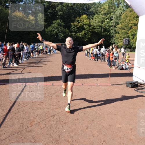 27.09.2026 - 35. Volkslauf durch das schöne Alstertal Strokosch-Dieckow http://msf.ph/oto/10585625 27.09.2026 11:45:17 Ziel 1470, 3066, 3076, 3137 meine-sportfotos.de