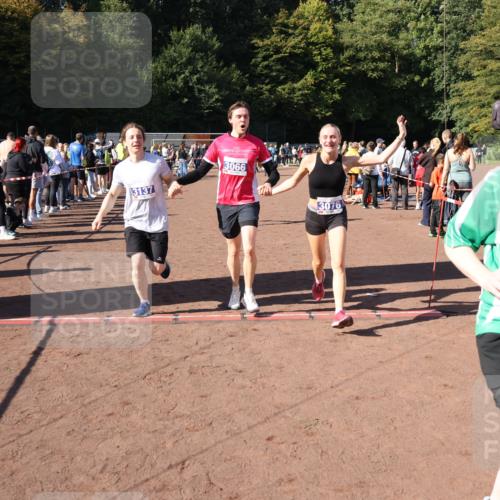 27.09.2026 - 35. Volkslauf durch das schöne Alstertal Strokosch-Dieckow http://msf.ph/oto/10585644 27.09.2026 11:45:14 Ziel 1442, 1470, 3066, 3076, 3124, 3137, 3283, 3284 meine-sportfotos.de