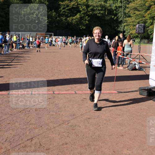 27.09.2026 - 35. Volkslauf durch das schöne Alstertal Strokosch-Dieckow http://msf.ph/oto/10585679 27.09.2026 11:45:00 Ziel 1481, 3029, 3357 meine-sportfotos.de