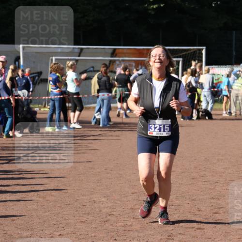 27.09.2026 - 35. Volkslauf durch das schöne Alstertal Strokosch-Dieckow http://msf.ph/oto/10585715 27.09.2026 11:44:38 Ziel 3215 meine-sportfotos.de