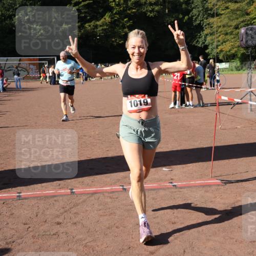 27.09.2026 - 35. Volkslauf durch das schöne Alstertal Strokosch-Dieckow http://msf.ph/oto/10585750 27.09.2026 11:56:13 Ziel 1019, 1560 meine-sportfotos.de