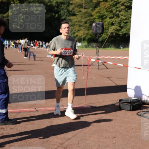 27.09.2026 - 35. Volkslauf durch das schöne Alstertal Strokosch-Dieckow http://msf.ph/oto/10585811 27.09.2026 11:55:47 Ziel 1517, 1525, 1559, 2335, 2379 meine-sportfotos.de