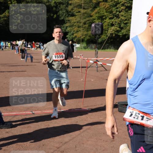 27.09.2026 - 35. Volkslauf durch das schöne Alstertal Strokosch-Dieckow http://msf.ph/oto/10585813 27.09.2026 11:55:47 Ziel 1517, 1525, 1559, 2335, 2379 meine-sportfotos.de