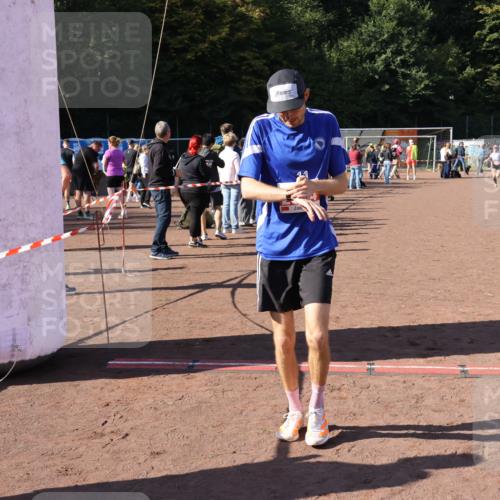 27.09.2026 - 35. Volkslauf durch das schöne Alstertal Strokosch-Dieckow http://msf.ph/oto/10585902 27.09.2026 11:55:02 Ziel 1472, 2334, 2502 meine-sportfotos.de
