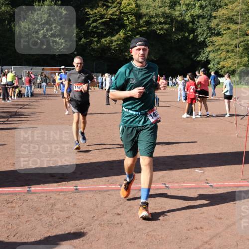 27.09.2026 - 35. Volkslauf durch das schöne Alstertal Strokosch-Dieckow http://msf.ph/oto/10585914 27.09.2026 11:54:58 Ziel 1472, 1497, 2334 meine-sportfotos.de