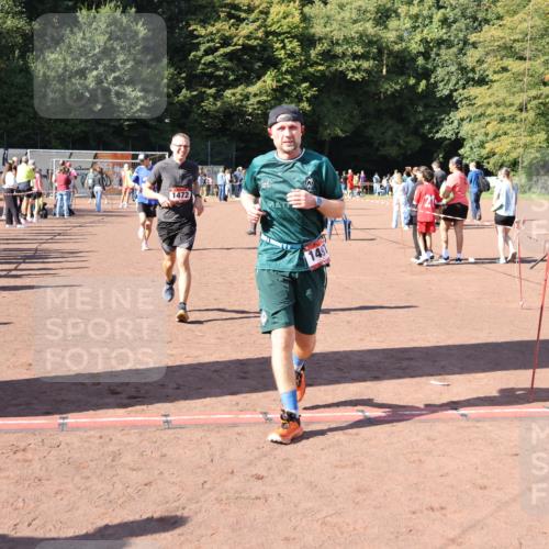 27.09.2026 - 35. Volkslauf durch das schöne Alstertal Strokosch-Dieckow http://msf.ph/oto/10585919 27.09.2026 11:54:57 Ziel 1472, 1497, 2334 meine-sportfotos.de