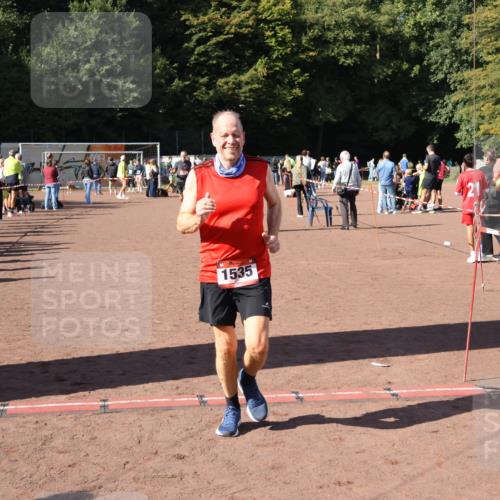27.09.2026 - 35. Volkslauf durch das schöne Alstertal Strokosch-Dieckow http://msf.ph/oto/10585927 27.09.2026 11:54:51 Ziel 1472, 1497, 1535 meine-sportfotos.de