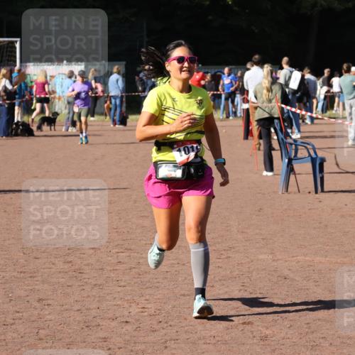 27.09.2026 - 35. Volkslauf durch das schöne Alstertal Strokosch-Dieckow http://msf.ph/oto/10585980 27.09.2026 11:54:27 Ziel 1016 meine-sportfotos.de