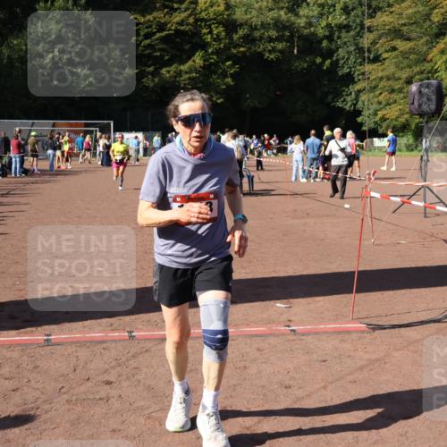 27.09.2026 - 35. Volkslauf durch das schöne Alstertal Strokosch-Dieckow http://msf.ph/oto/10585982 27.09.2026 11:54:23 Ziel 1013, 1016 meine-sportfotos.de