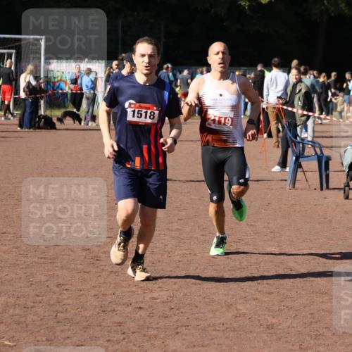 27.09.2026 - 35. Volkslauf durch das schöne Alstertal Strokosch-Dieckow http://msf.ph/oto/10586023 27.09.2026 11:54:12 Ziel 1014, 1518, 2119 meine-sportfotos.de