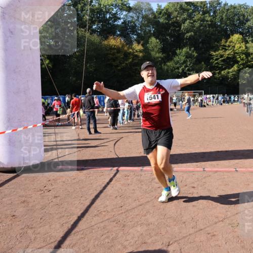 27.09.2026 - 35. Volkslauf durch das schöne Alstertal Strokosch-Dieckow http://msf.ph/oto/10586047 27.09.2026 11:53:52 Ziel 1541 meine-sportfotos.de
