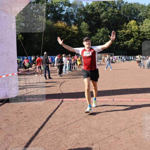 27.09.2026 - 35. Volkslauf durch das schöne Alstertal Strokosch-Dieckow http://msf.ph/oto/10586051 27.09.2026 11:53:52 Ziel 1541 meine-sportfotos.de