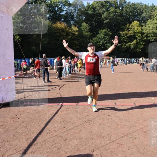 27.09.2026 - 35. Volkslauf durch das schöne Alstertal Strokosch-Dieckow http://msf.ph/oto/10586053 27.09.2026 11:53:52 Ziel 1541 meine-sportfotos.de